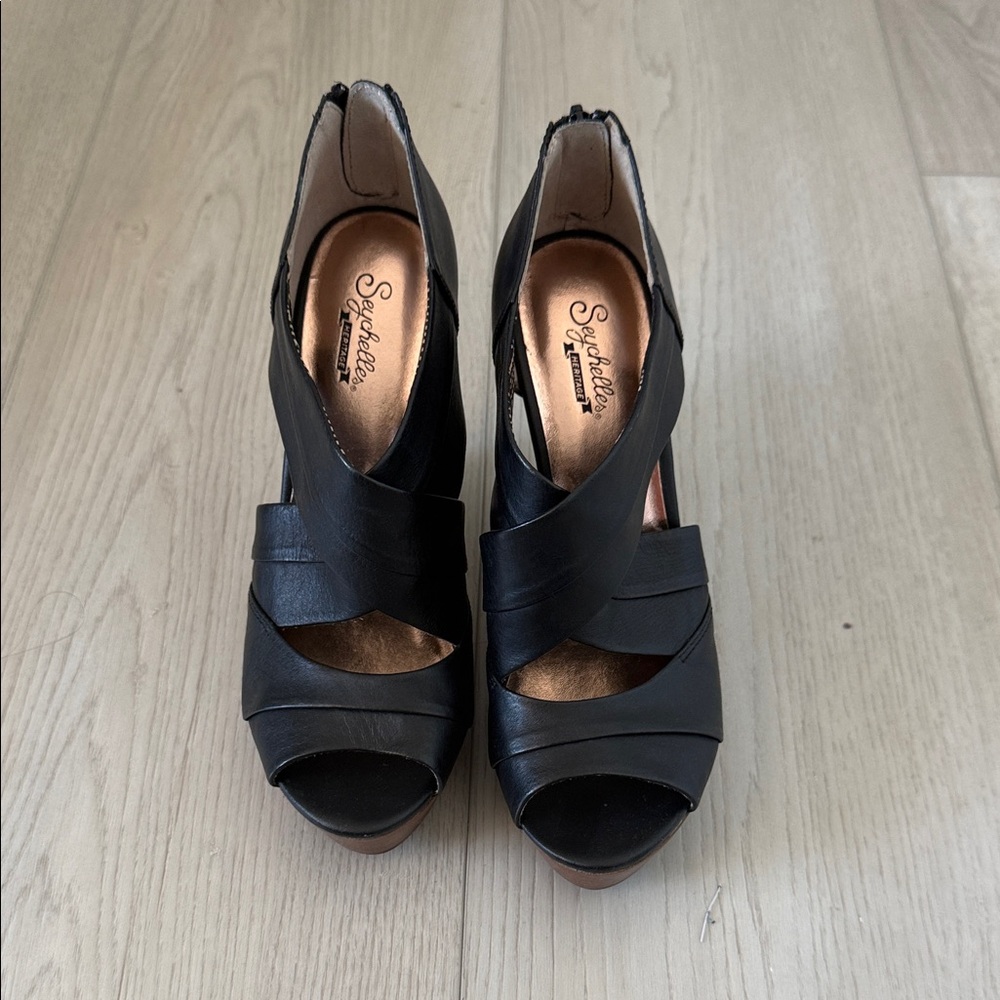Seychelles Women's Black Crisscross Heels